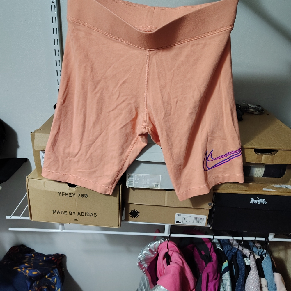 Nike Women's Coral Bike Shorts